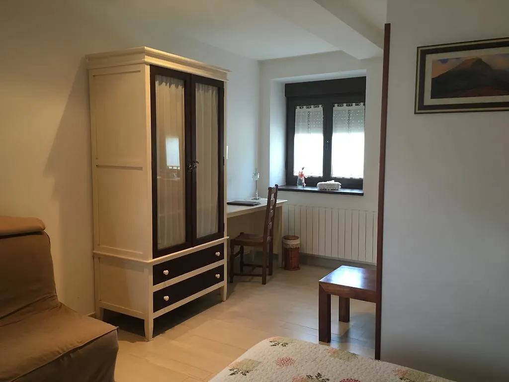Burdi -Kurutze Pension Urquiola Guest house